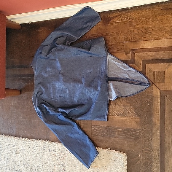 Blue denim top with tie front - Picture 2 of 4